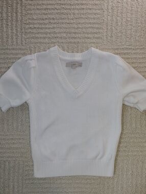 LOFT White V-Neck Short Sleeve Knit Top
